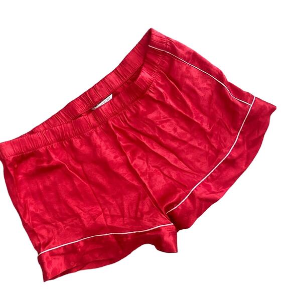 EUC Victoria’s Secret Red Satin Sleep Shorts Size Large - Picture 1 of 4